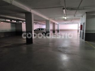 Garaje en alquiler en El Sucre-Universitat en Vic