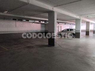 Garaje en alquiler en El Sucre-Universitat en Vic