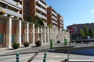 Local en alquiler en El Sucre-Universitat en Vic