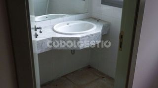 Local en alquiler en El Sucre-Universitat en Vic