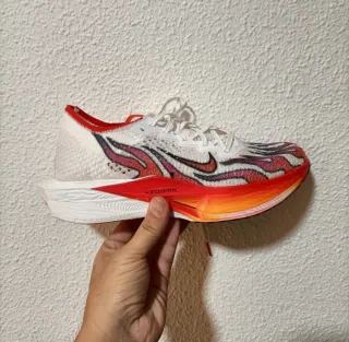 T44,5 Nike ZoomX Vaporfly Next% 3