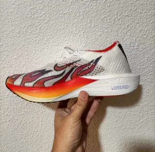 T44,5 Nike ZoomX Vaporfly Next% 3