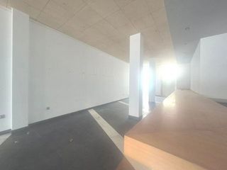 Edificio en venta en Ortigueira