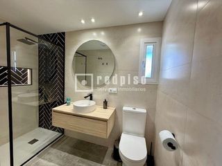 Ático en venta en Playa de San Juan en Alicante