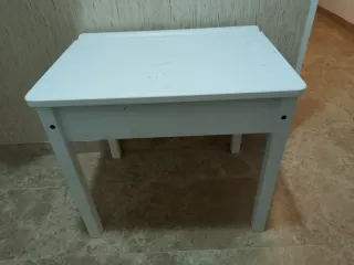 Mesita escritorio infantil blanca