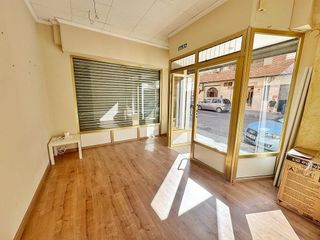 Local comercial en venta en Petrer
