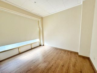 Local comercial en venta en Petrer