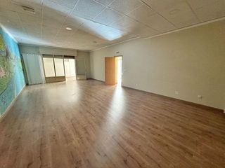 Local comercial en venta en Petrer