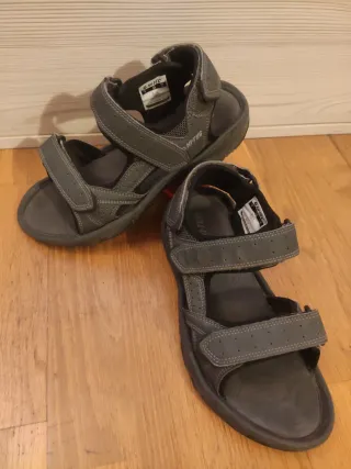 Sandalias Hi-Tec Nerpa Gris Oscuro