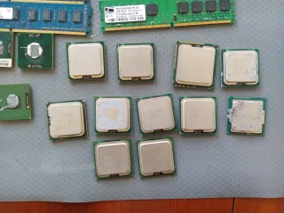 Lote de RAM y Procesadores