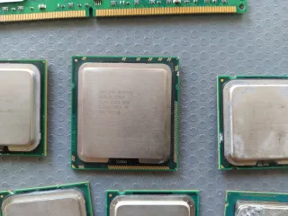 Lote de RAM y Procesadores