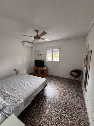 Chalet en venta en Peña de las Águilas en Elche