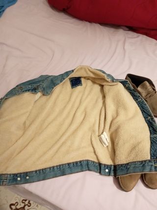 Giacchetto jeans xl , occhiali e scarpe 43 numero