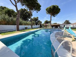 Chalet en venta en Pinar de los Franceses - Marquesado en Chiclana de la Frontera