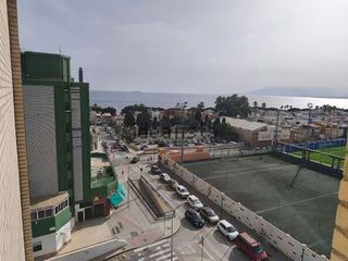 Piso en alquiler en El Candado - El Palo en Málaga