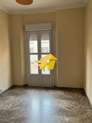 Piso en alquiler en Zona Centro en Córdoba