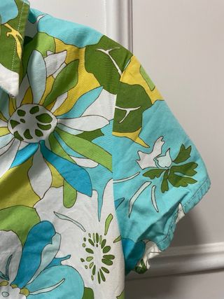 Camisa Zara floral manga corta Talla S