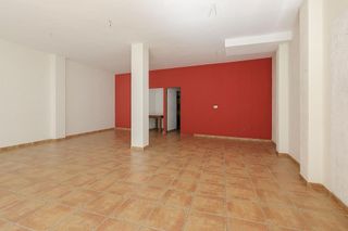 Local comercial en venta en Alfacar