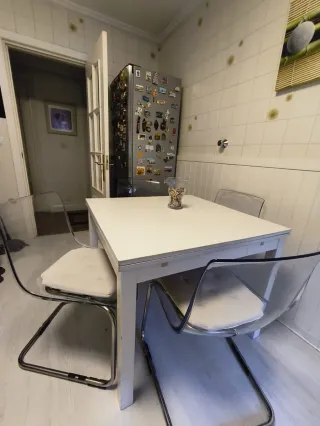 Sillas de cocina transparentes diseño