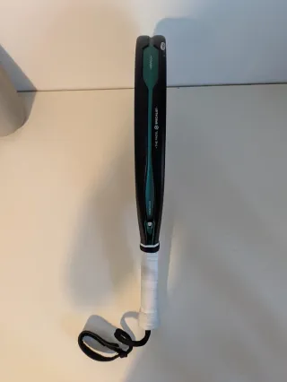 Pala Bullpadel Hack 04 Hybrid 2025 Paquito Navarro