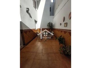 Casa en venta en Lucena