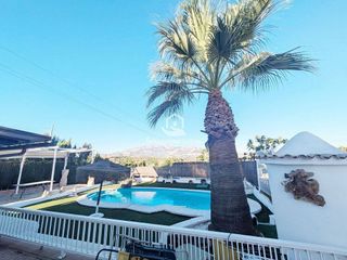 Chalet en venta en Santa Isabel en Jaén