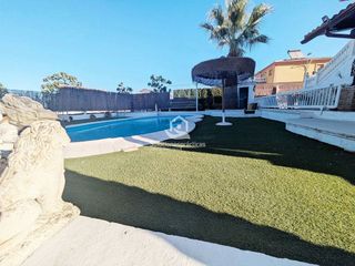 Chalet en venta en Santa Isabel en Jaén