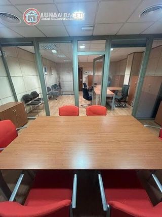 Oficina en alquiler en Villacerrada - Centro en Albacete