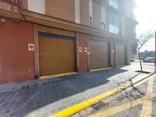 Local comercial en alquiler en La Malva-rosa en Valencia
