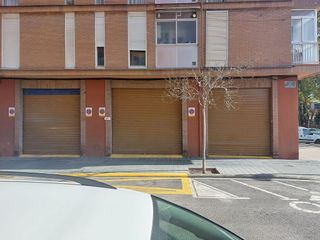 Local comercial en alquiler en La Malva-rosa en Valencia