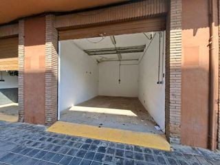 Local comercial en alquiler en La Malva-rosa en Valencia