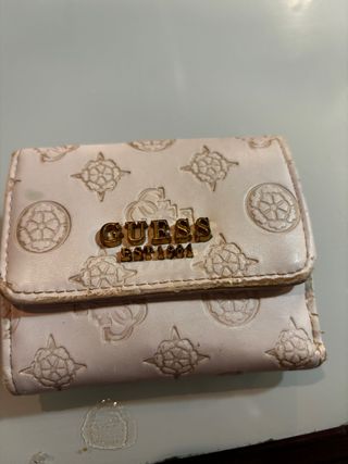 Cartera Guess Blanca y Dorada