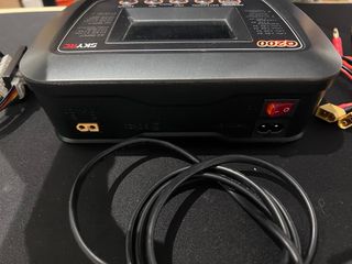 Cargador SkyRC Q200 AC/DC Quattro