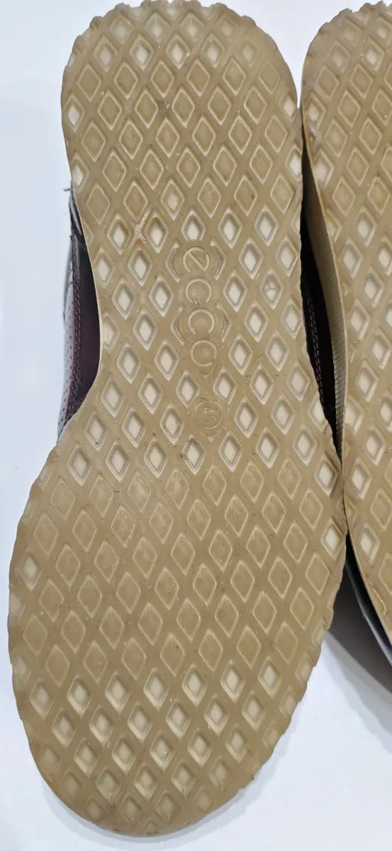 Zapatillas ECCO piel burdeos nº 40