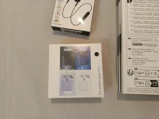 Lote 3 Auriculares Inalámbricos y Cableados