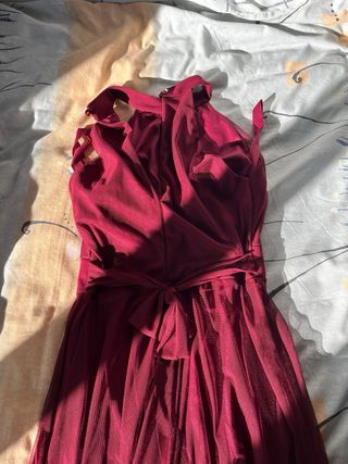 Vestido de graduación rojo granate