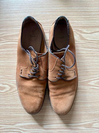 Zapatos de ante marrones