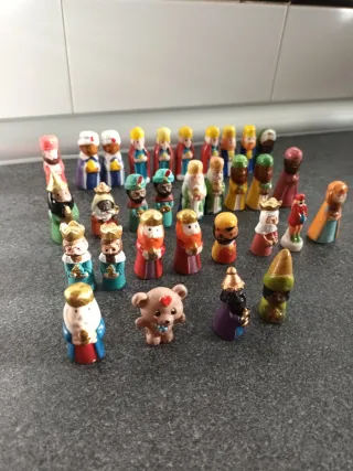 Lote 31 Figuras Roscón Reyes Magos. 10€ las 31.