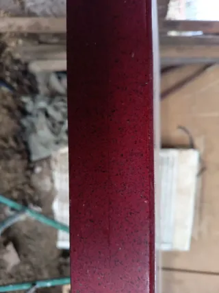 Encimera Silestone Roja tengo dos medidas 58x205