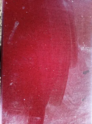 Encimera Silestone Roja tengo dos medidas 58x205