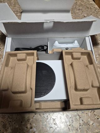 Consola Xbox Series S + Mando