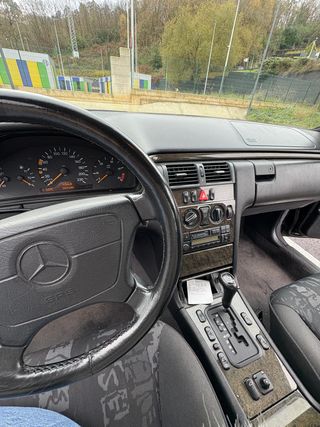 Mercedes-Benz Clase E 1995