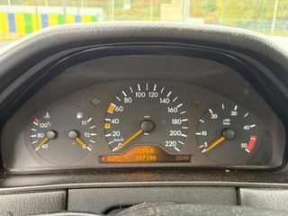 Mercedes-Benz Clase E 1995