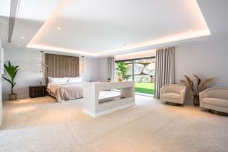 Chalet en alquiler en Nueva Andalucía centro en Marbella