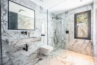 Chalet en alquiler en Nueva Andalucía centro en Marbella