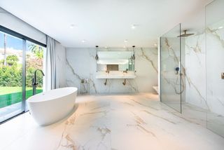 Chalet en alquiler en Nueva Andalucía centro en Marbella