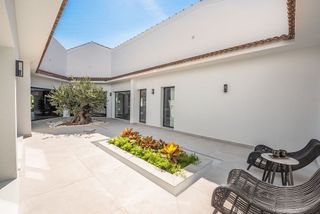 Chalet en alquiler en Nueva Andalucía centro en Marbella