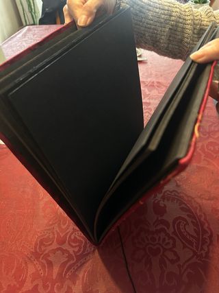 Álbum de fotos y recuerdos bordado