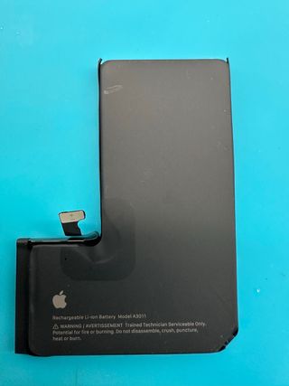 Batería Original iPhone 15 Pro - 87% Salud