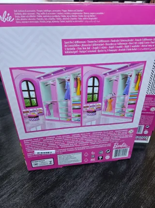 Barbie Fashionistas Armario y Muñeca